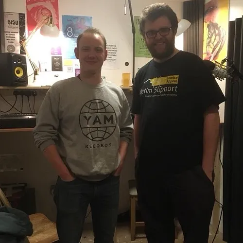 Loose Lips Show (199Radio) w/Tom Esselle (Wholemeal Music) - 12/02/18