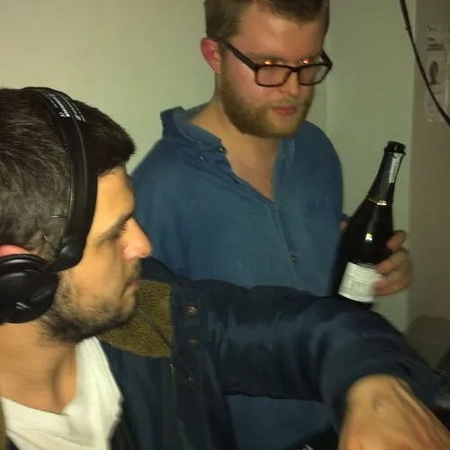 Loose Lips Show w/ Silvestre - 22/07/15